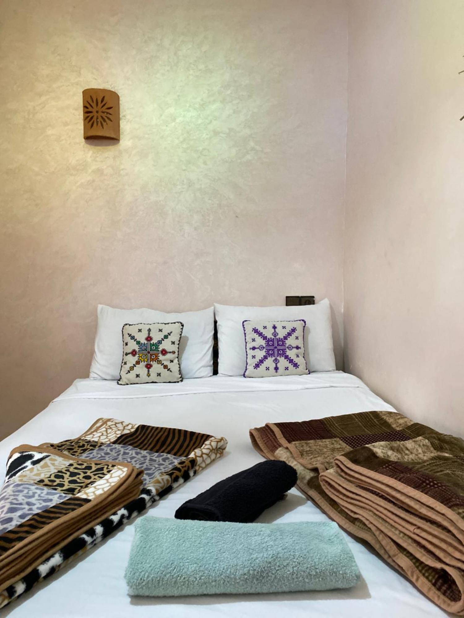 Chill Surfer Hostel Tamraght Dış mekan fotoğraf